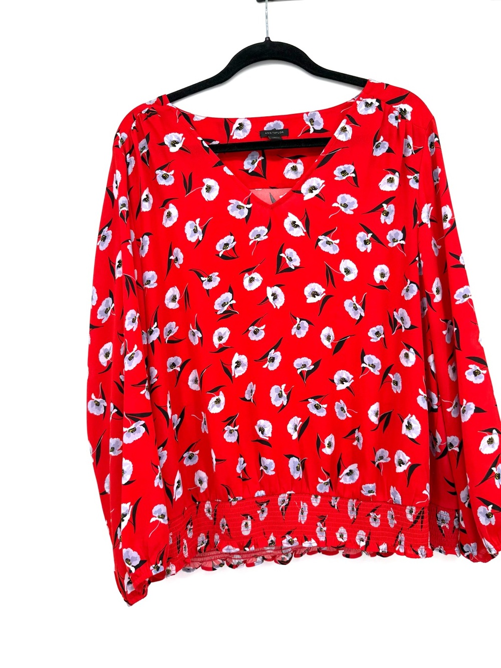 Ann Taylor Red Floral V-Neck Blouse